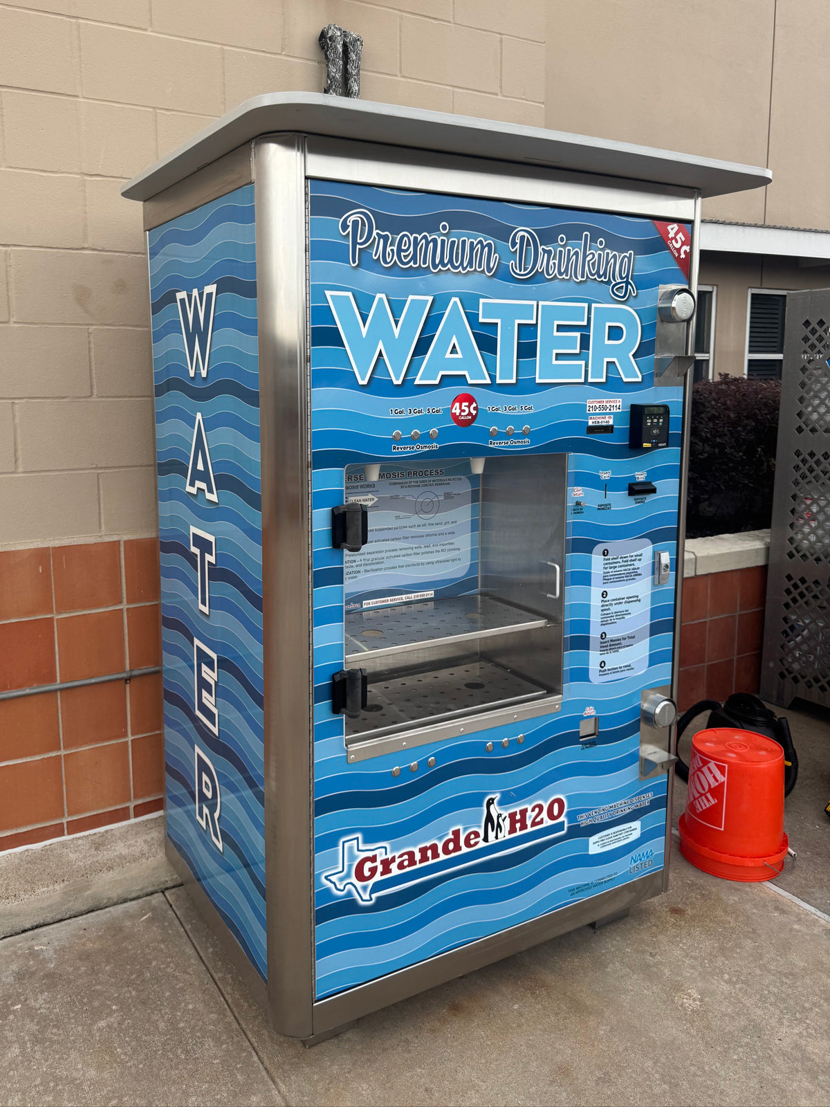 Indoor + Outdoor Water Vending Machine – goh2o equipment